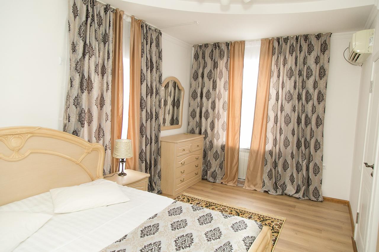 Mirage Hotel Qizilorda Buitenkant foto