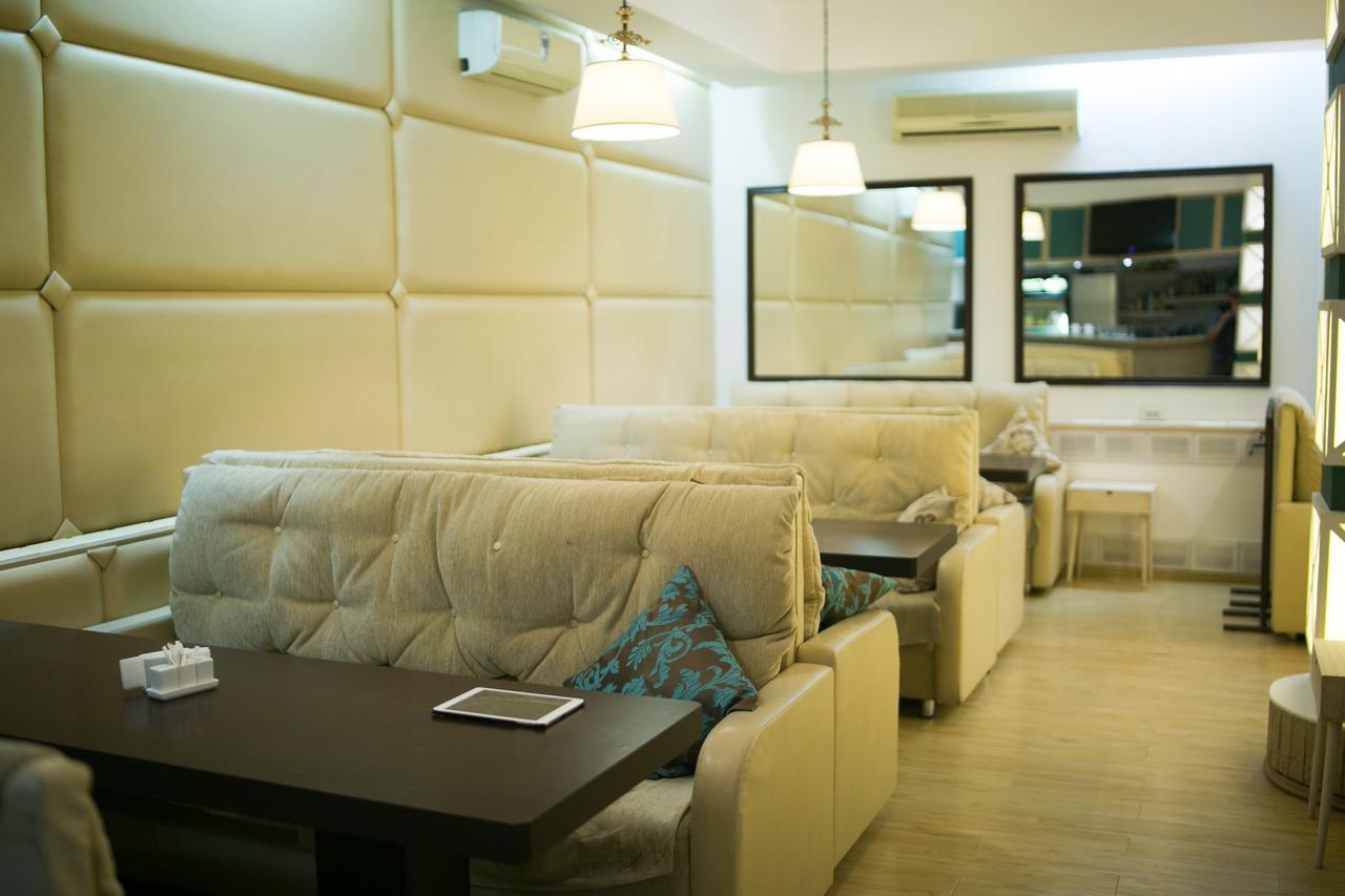 Mirage Hotel Qizilorda Buitenkant foto